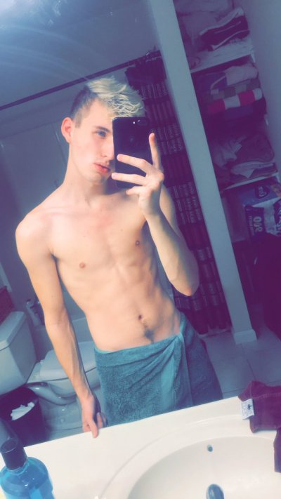 Watch Dawson's leaked NSFW photo on TwXstars