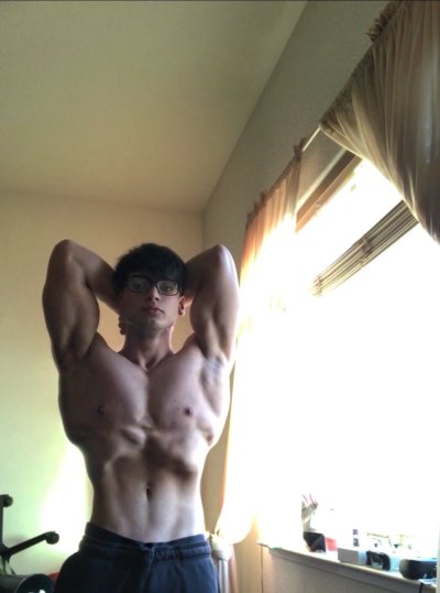 Watch Yosuf's leaked NSFW photo on TwXstars