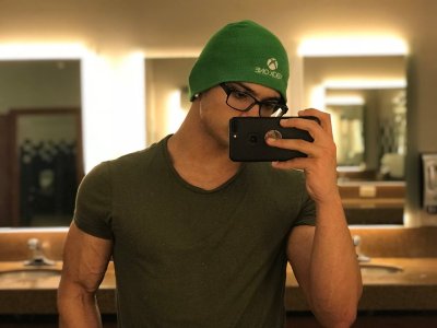 Watch Yosuf's leaked NSFW photo on TwXstars