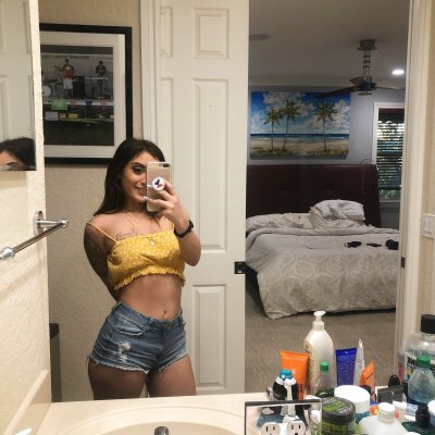 Watch ❦ 𝕄𝐢𝐥𝕜 𝕟 Ｈｏｎｅｙ 🍯 ✨'s leaked NSFW photo on TwXstars