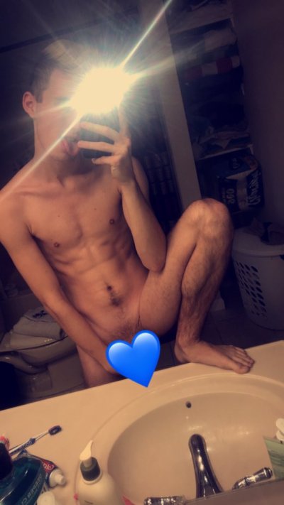 Watch Dawson's leaked NSFW photo on TwXstars