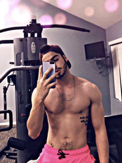 Watch Elmer.'s leaked NSFW photo on TwXstars