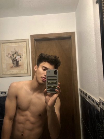 Watch Luis Alonso 🇲🇽🤙🏼's leaked NSFW photo on TwXstars