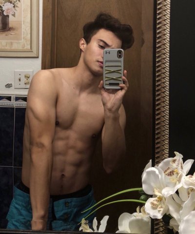 Watch Luis Alonso 🇲🇽🤙🏼's leaked NSFW photo on TwXstars
