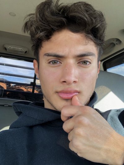 Watch Luis Alonso 🇲🇽🤙🏼's leaked NSFW photo on TwXstars