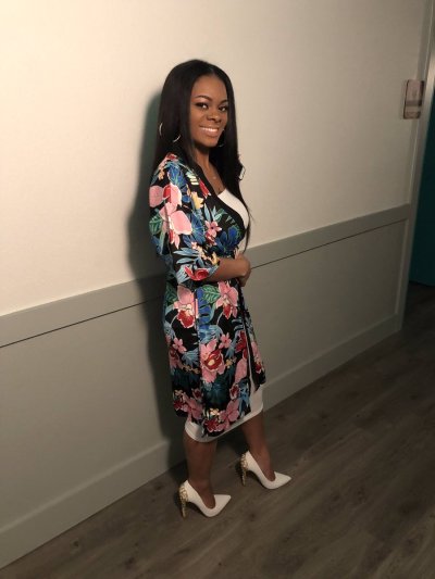 Watch IG: Beautywith_re 💄's leaked NSFW photo on TwXstars