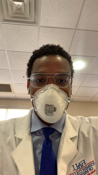 Watch Emmanuel McNeely, M.D. , MS, MHA's leaked NSFW photo on TwXstars