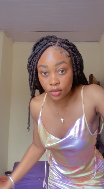 Watch 𝐘𝐯𝐞𝐬's leaked NSFW photo on TwXstars