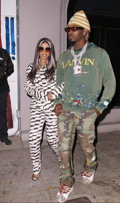 Watch Cardi B's leaked NSFW photo on TwXstars