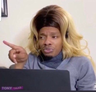 Watch C h e l l e 🍓🤍's leaked NSFW photo on TwXstars