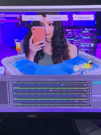 Watch ohKayBunny's leaked NSFW photo on TwXstars