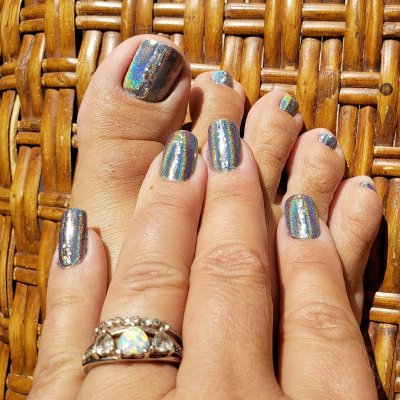 Watch Kara Dee's leaked NSFW photo on TwXstars