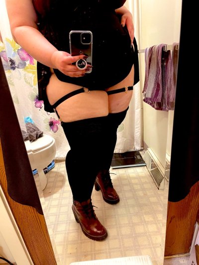 Watch 🜲 inkiighost's leaked NSFW photo on TwXstars