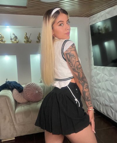 Watch Cristal Hill's leaked NSFW photo on TwXstars