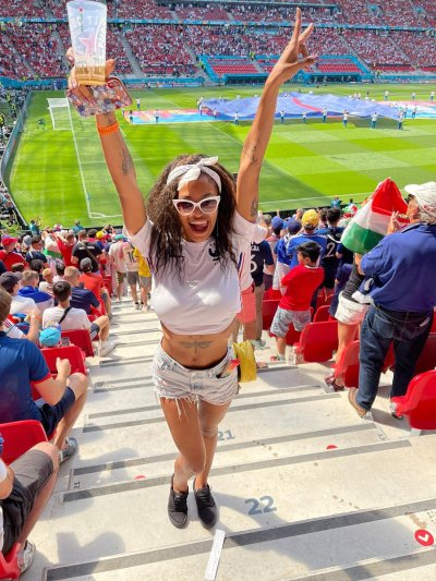 Watch Tina Fire's leaked NSFW photo on TwXstars