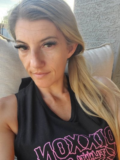 Watch HotwifeBre ❤️ birthday 8/29's leaked NSFW photo on TwXstars