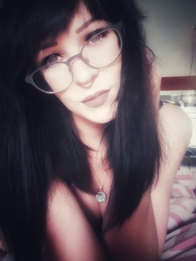 Watch Marie-Saint's leaked NSFW photo on TwXstars