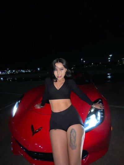 Watch YL's leaked NSFW photo on TwXstars