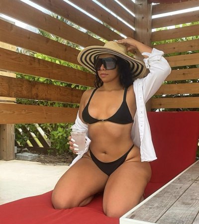 Watch Birkin Bag Mee Daddii 👜🛍's leaked NSFW photo on TwXstars