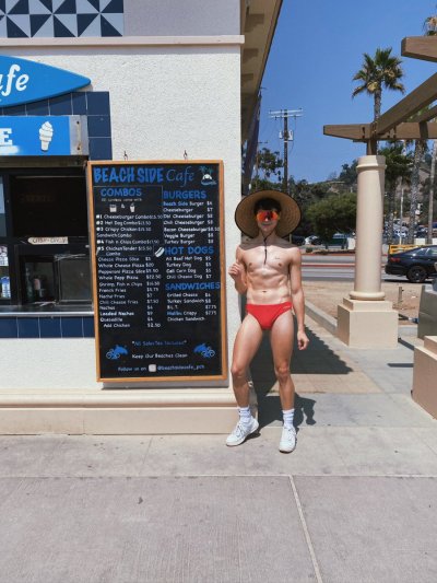 Watch Leo Grand's leaked NSFW photo on TwXstars