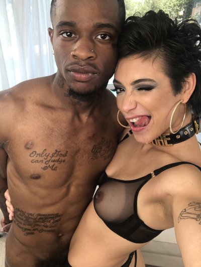 Watch Brooklyn Gray 🫀's leaked NSFW photo on TwXstars