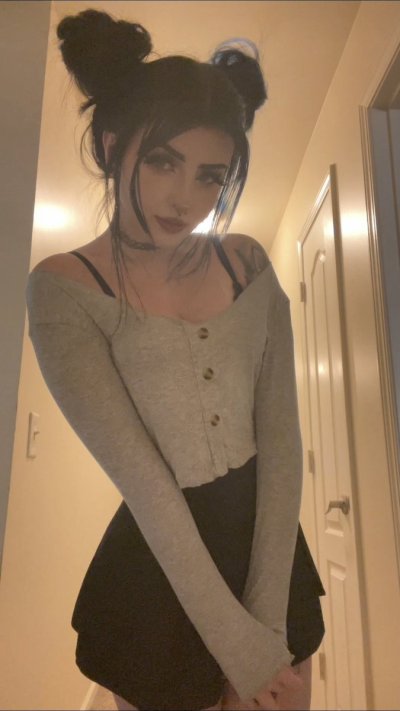 Watch Ashley Banks🧸's leaked NSFW photo on TwXstars