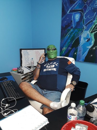 Watch Gabriela Lopez's leaked NSFW photo on TwXstars