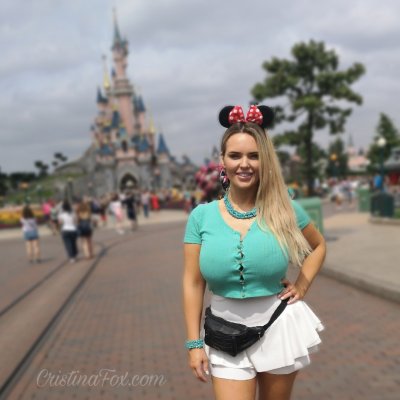 Watch Cristina Fox's leaked NSFW photo on TwXstars