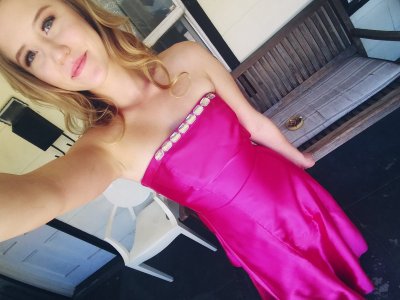 Watch Ali Novak's leaked NSFW photo on TwXstars