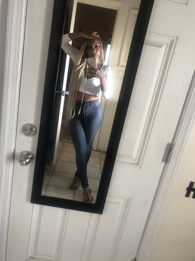 Watch kiki ♡ ︎'s leaked NSFW photo on TwXstars