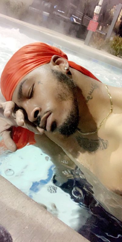 Watch ZER0°'s leaked NSFW photo on TwXstars