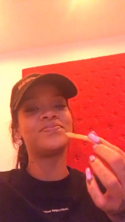 Watch deivi's leaked NSFW photo on TwXstars