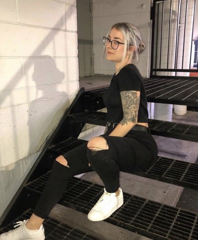 Watch lil nugget's leaked NSFW photo on TwXstars