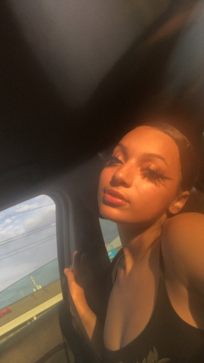 Watch Lambo's leaked NSFW photo on TwXstars