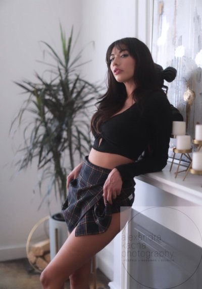 Watch Sabina Magic NYC 🪽🕊️☁️🪩's leaked NSFW photo on TwXstars