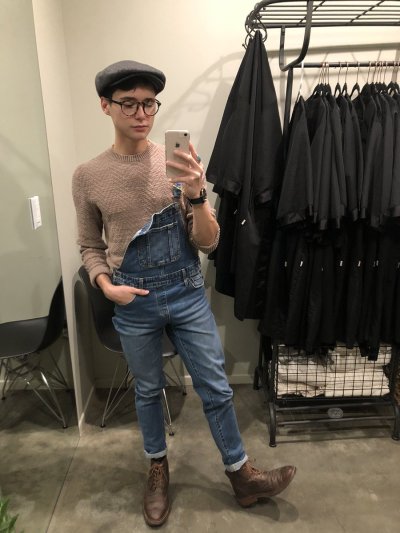 Watch Leo Grand's leaked NSFW photo on TwXstars