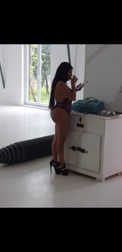 Watch RenatoPorn's leaked NSFW photo on TwXstars