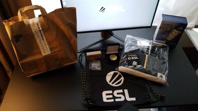 Watch Max Broecker's leaked NSFW photo on TwXstars