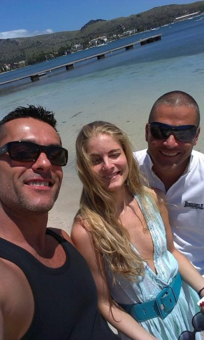 Watch RenatoPorn's leaked NSFW photo on TwXstars