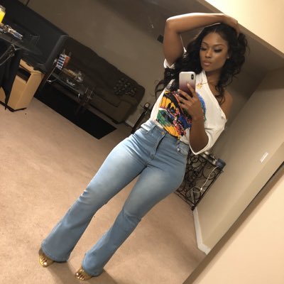 Watch .'s leaked NSFW photo on TwXstars