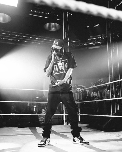 Watch BADMON's leaked NSFW photo on TwXstars