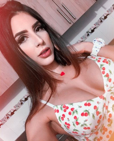 Watch Estefania Sierra ➐'s leaked NSFW photo on TwXstars