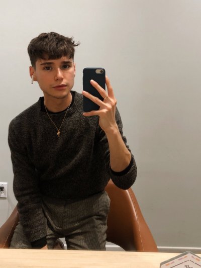 Watch Leo Grand's leaked NSFW photo on TwXstars