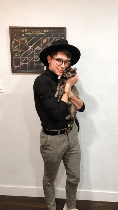 Watch Leo Grand's leaked NSFW photo on TwXstars