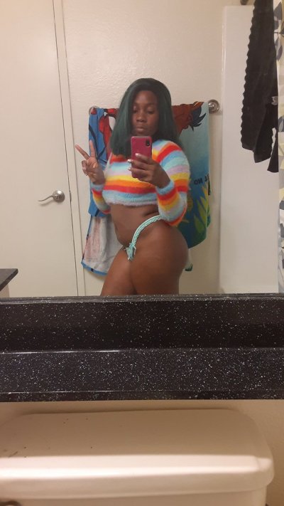 Watch kitty's leaked NSFW photo on TwXstars