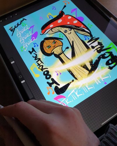 Watch Anna Quinn's leaked NSFW photo on TwXstars