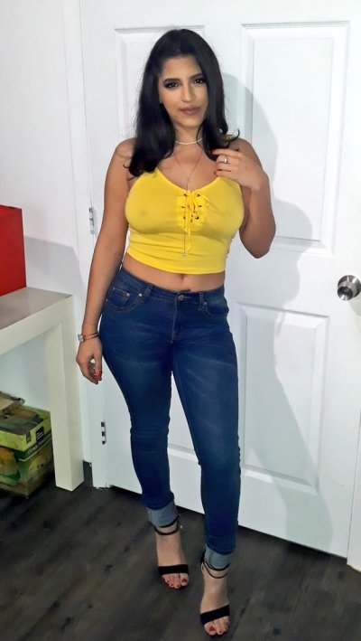 Watch Gabriela Lopez's leaked NSFW photo on TwXstars