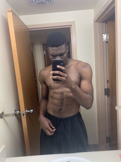 Watch BRIAN MICKEY's leaked NSFW photo on TwXstars