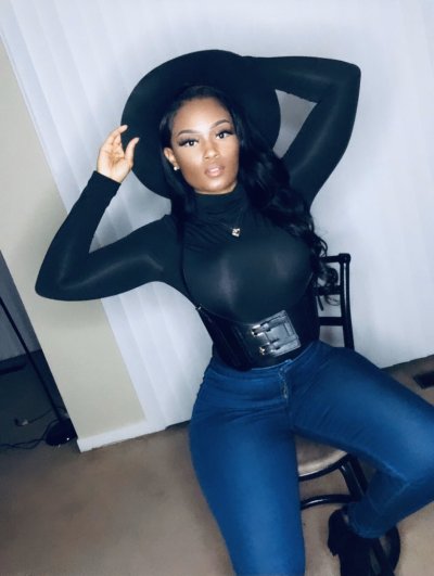 Watch .'s leaked NSFW photo on TwXstars