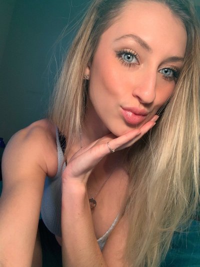 Watch Dani Day🌻's leaked NSFW photo on TwXstars